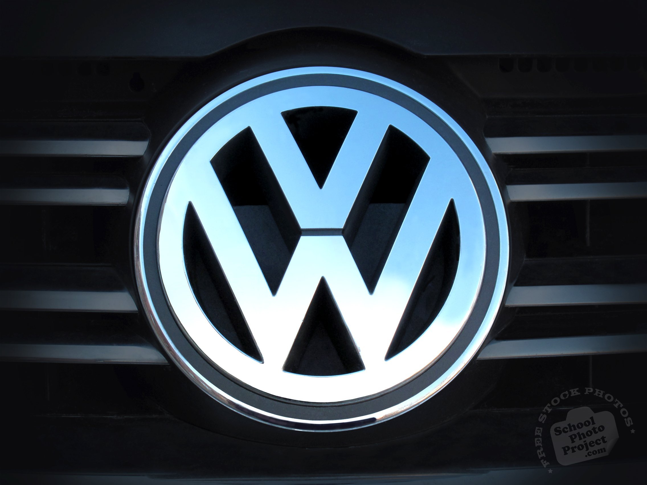 Volkswagen carplay. Фольксваген марка. Volkswagen лейбл. Логотип Фольксваген. Фольксваген Туарег значок.