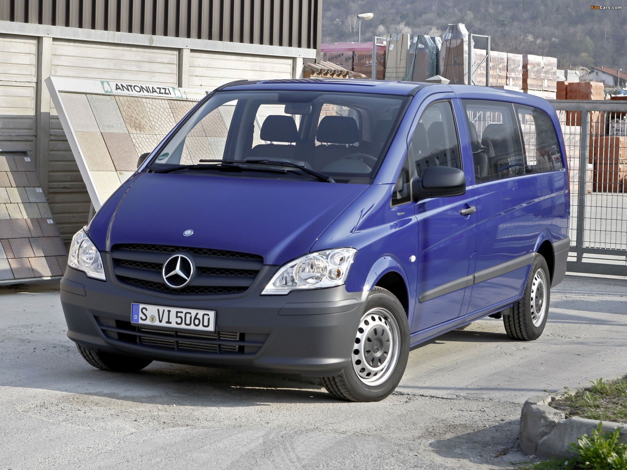 Vito w639. Мерседес Вито 639. Мерседес Вито 639 кузов. Мерседес Вито 2010. Мерседес Вито 639 синий.