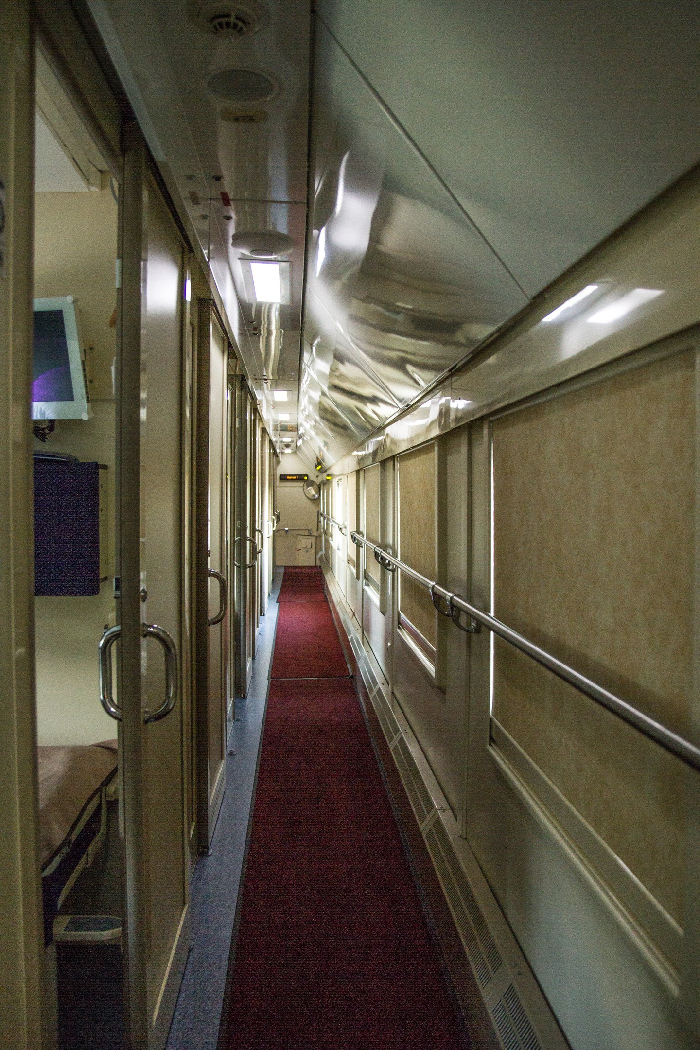 Поезд «двухэтажный состав» 024м Москва — Казань