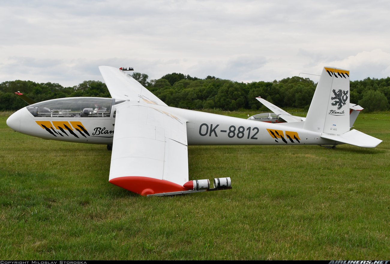 M k l 13. L-13ac Blanik. Планер Бланик л-13. Let l-13 Бланик. L-13ac Blanik cocpit.