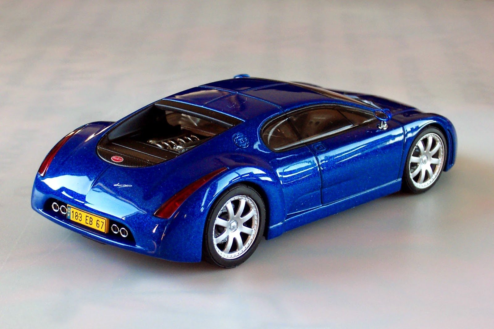 Bugatti 18. Бугатти eb113. Бугатти 1999. Bugatti Veyron 1999.