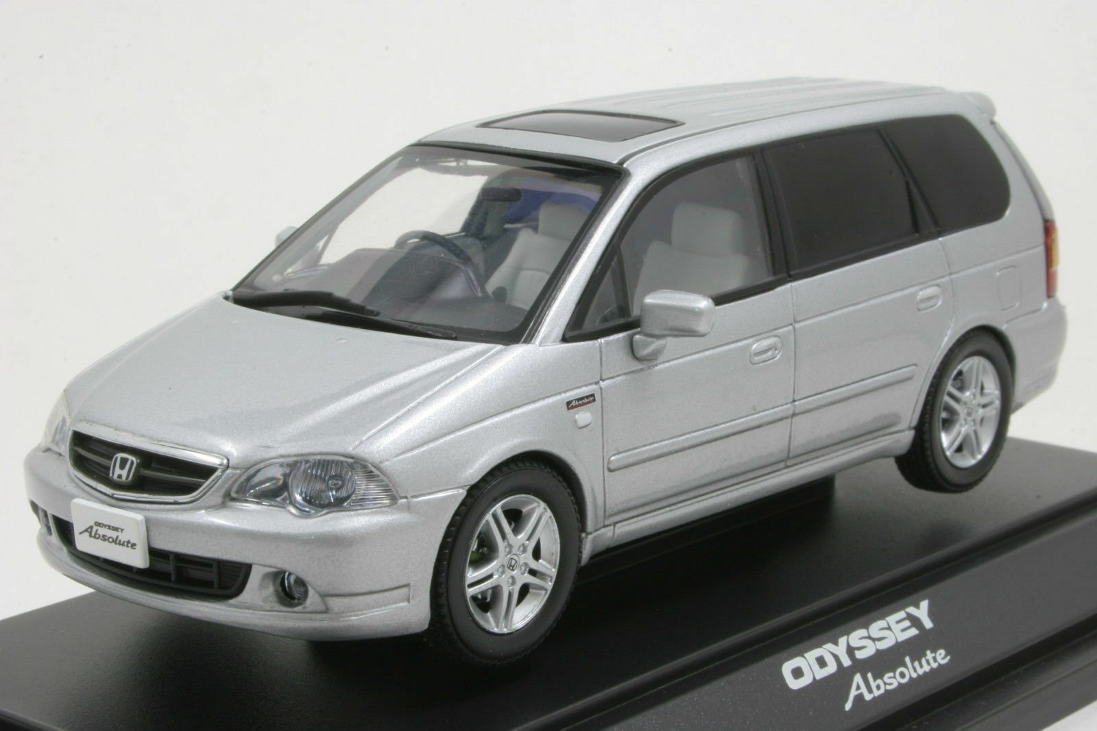 Одиссей ра1. Хонда Одиссей 2002 Абсолют. Honda Odyssey ra6 2002. Honda Odyssey ra6 absolute. Honda Odyssey Ebbro.