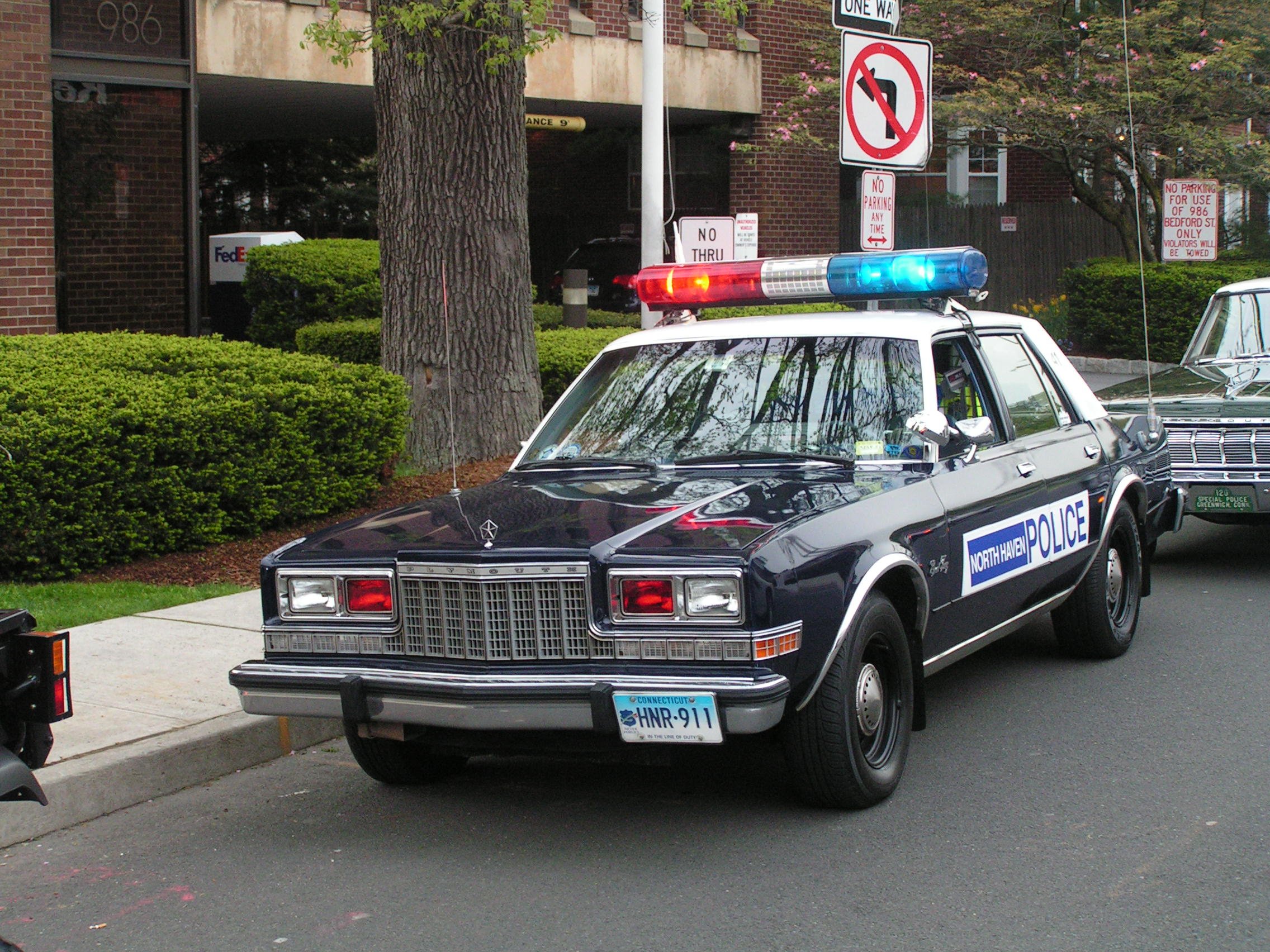 Марки полицейских машин. Ford Police car 1993. Plymouth Fury Police 1989. Шевроле. Cruiser. Police. Полицейские машины Америки с 1985-1999.