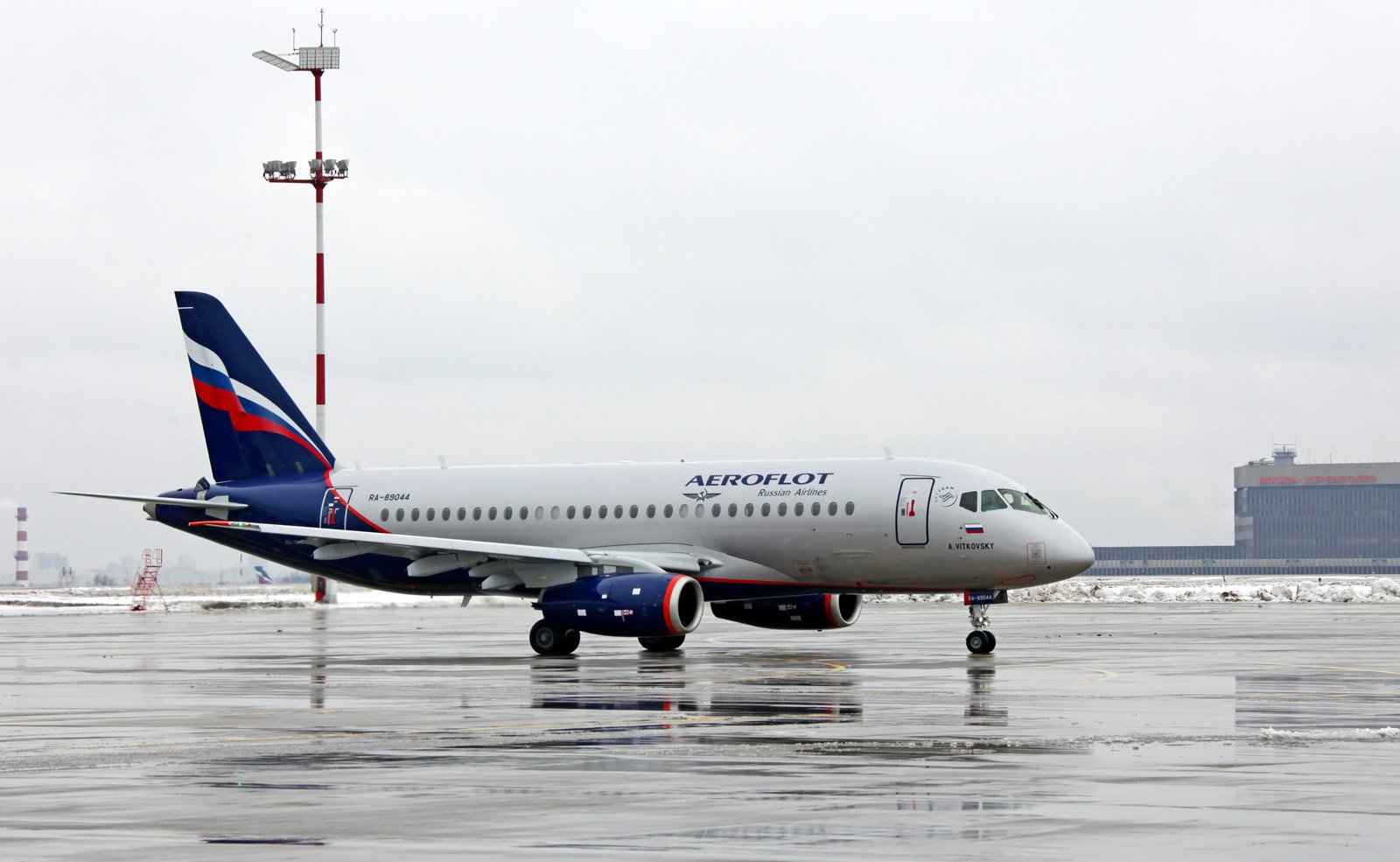 Москва минск самолет аэрофлот. Сухой Суперджет 100-95b. Superjet 100 Аэрофлот. Суперджет 100 Уральские авиалинии.