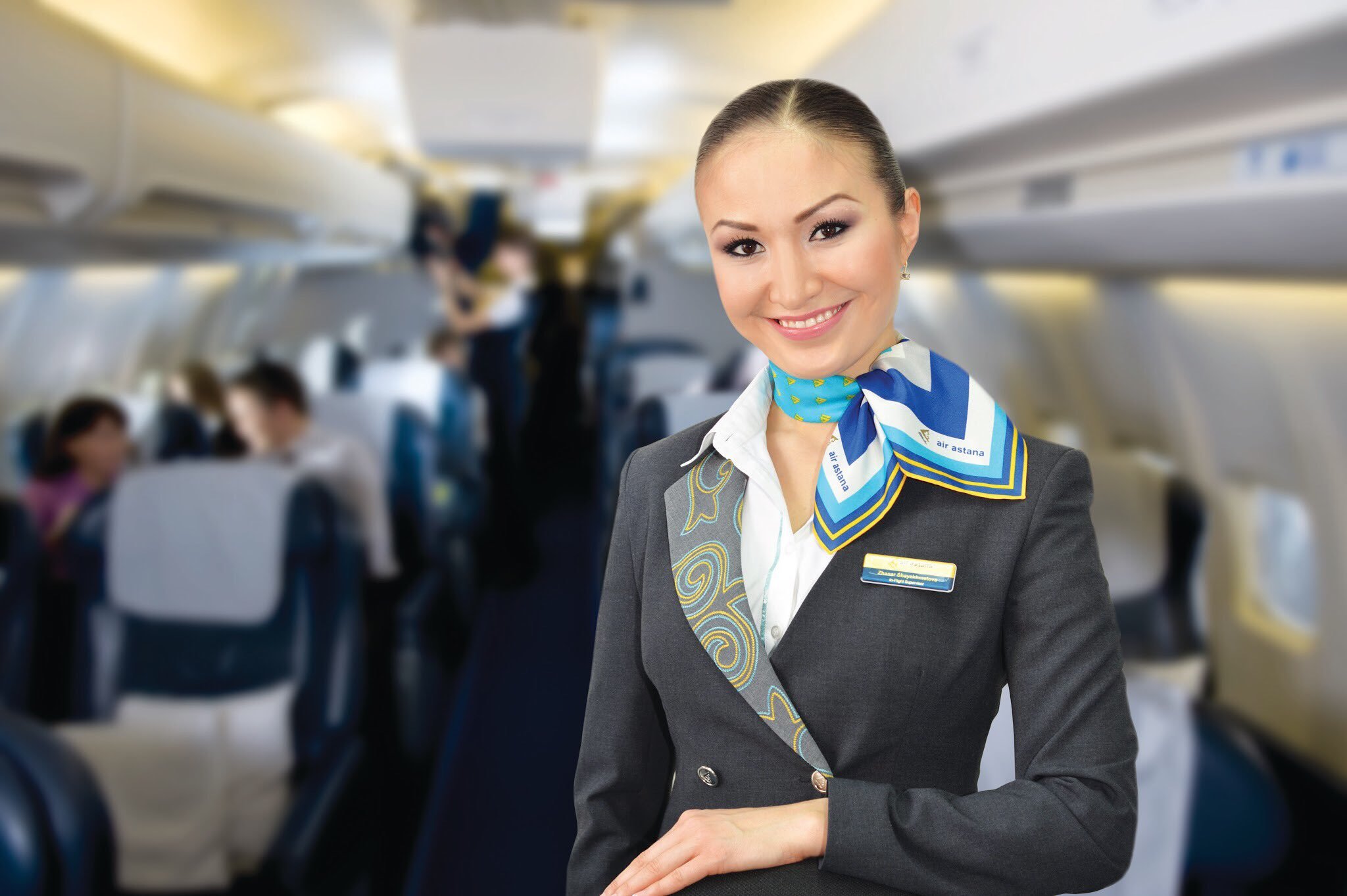 Купить авиабилеты эйр астана. Air Astana стюардессы. Air Astana форма стюардесс. Air Astana бортпроводники. Эйр Астана униформа.