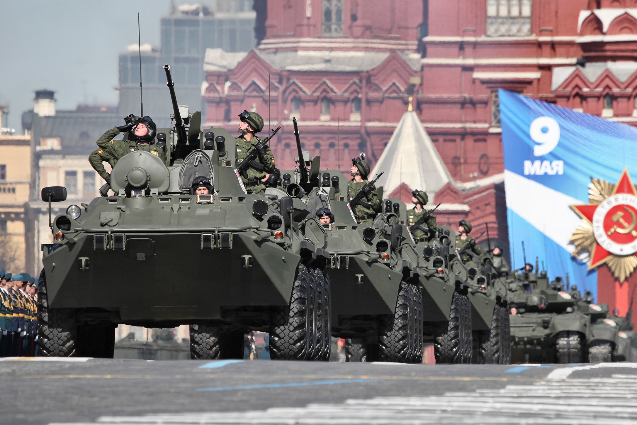 Парад военной техники фото