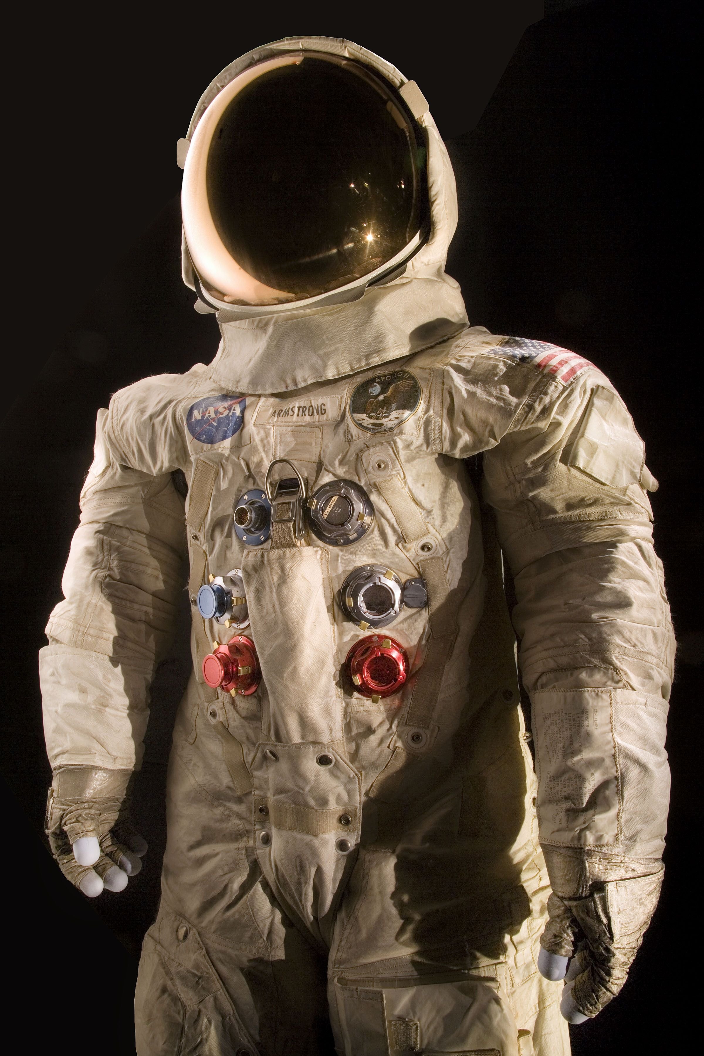 Костюм скафандр. Скафандр Apollo a7l. Скафандр Аполлон 11. Apollo 11 Suit.