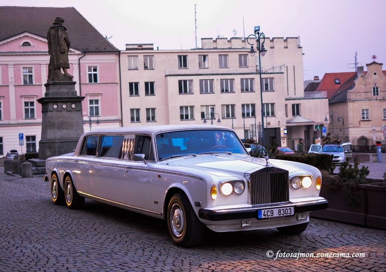 Rolls Royce Р»РёРјСѓР·РёРЅ 2010