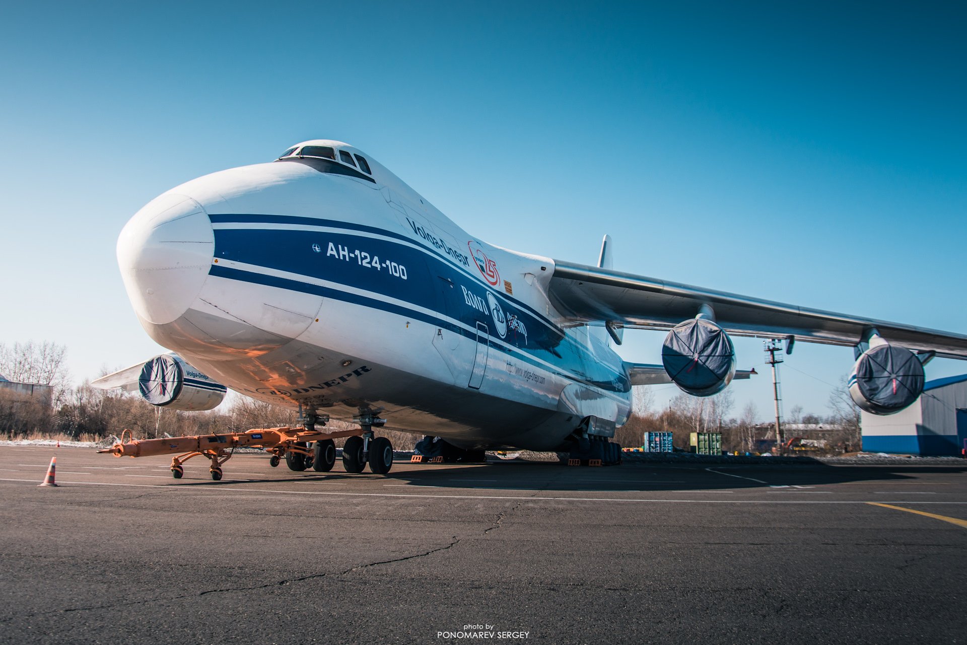 Ан 124. АН-124-100. АН-124-100м-150 «Руслан». АН-124 Руслан погрузка. АН-124-100-150.