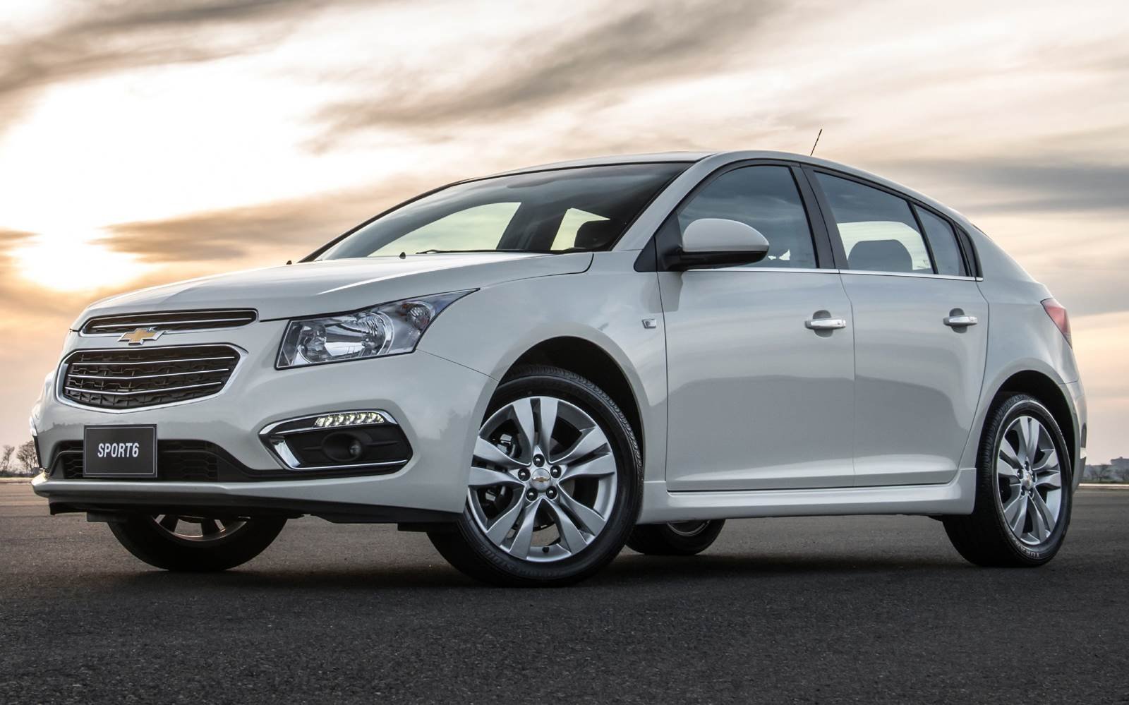 Chevrolet Cruze HB 2015