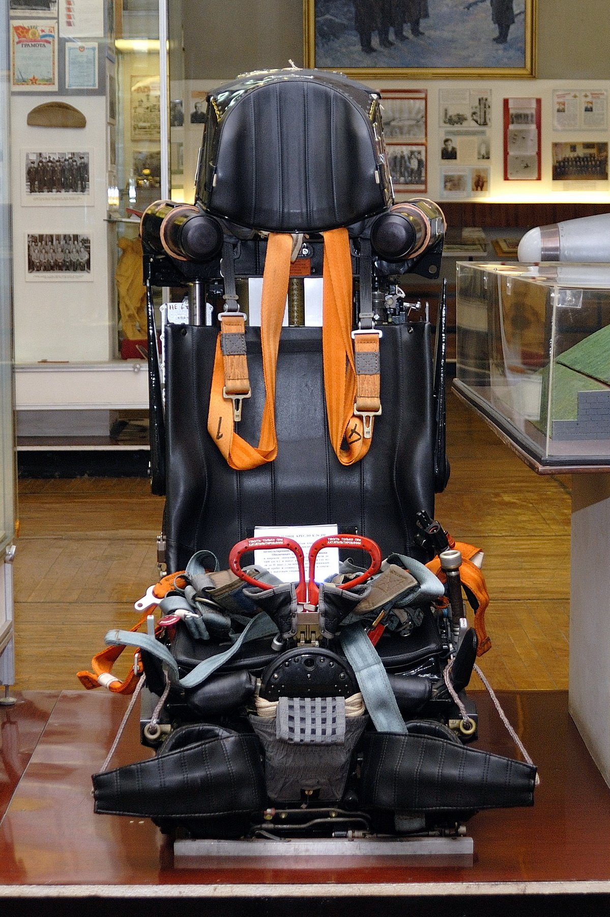 Катапультное кресло Су-27