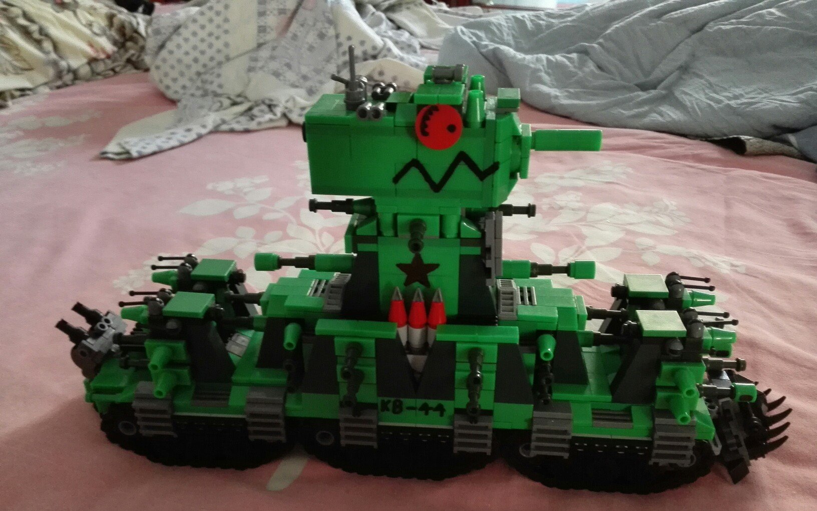 Лего танк кв 44
