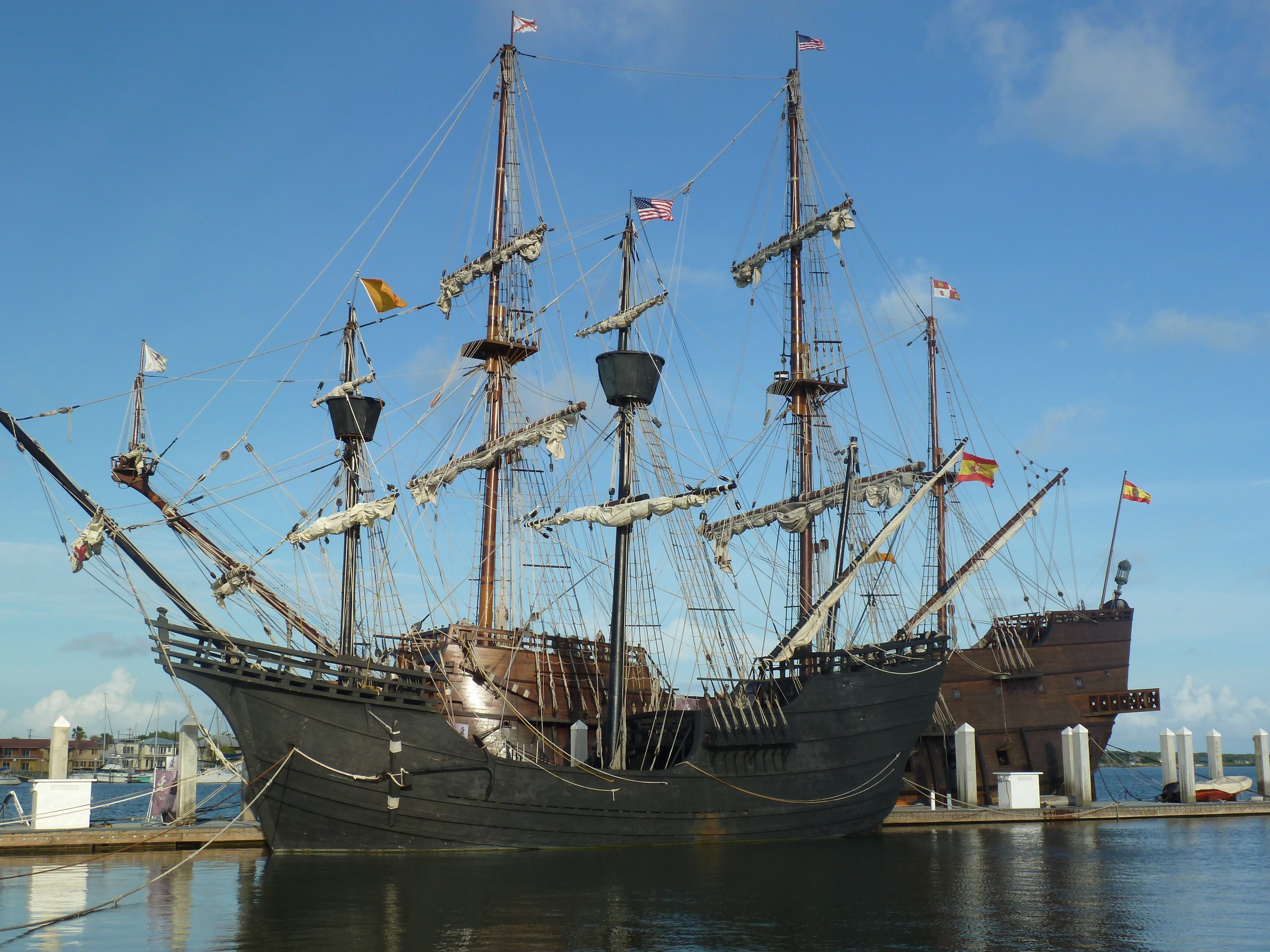 Фрегат 18. Мановар корабль 17 век. Парусный корабль мановар. Галеон корабль 17 века. Манильский Галеон корабль.