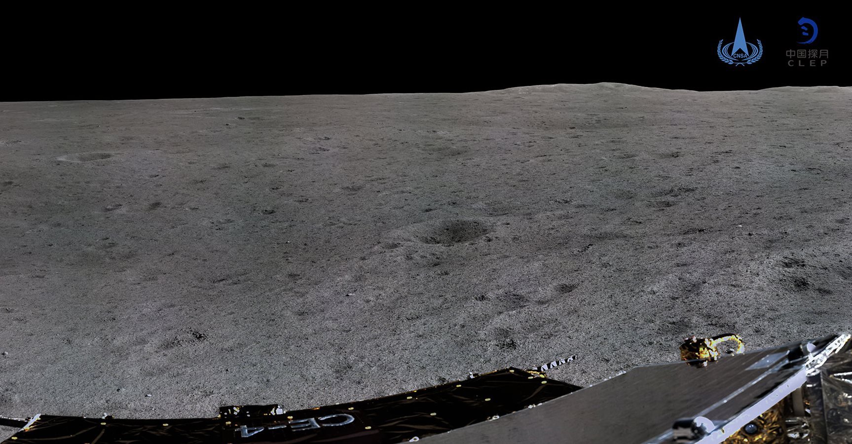 Стоя на поверхности луны. Китайский Луноход Юйту. Чанъэ-4 снимки Луны. Китайский Луноход Чанъэ 4. Юйту-2.