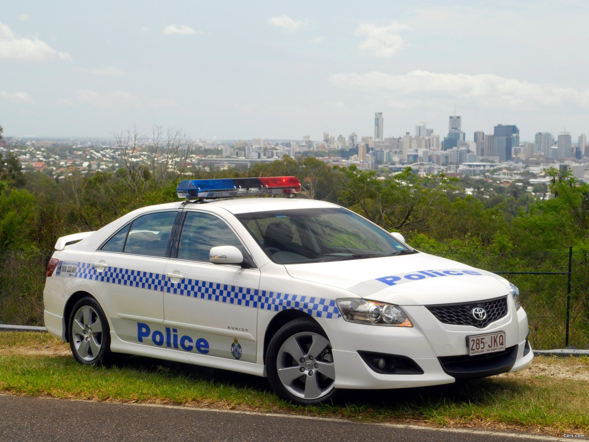 Нужны полицейские машины. Toyota Aurion 2006. Полицейская машина. Машина "полиция". Автомобиль «полиция».