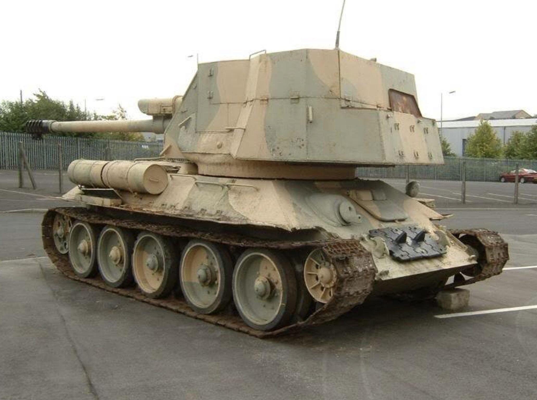 Купить танк гибрид. Т 34 С 122 мм пушкой. Т-34-100 Египет. Т-34-100 САУ. Т-34 С 152мм пушкой.