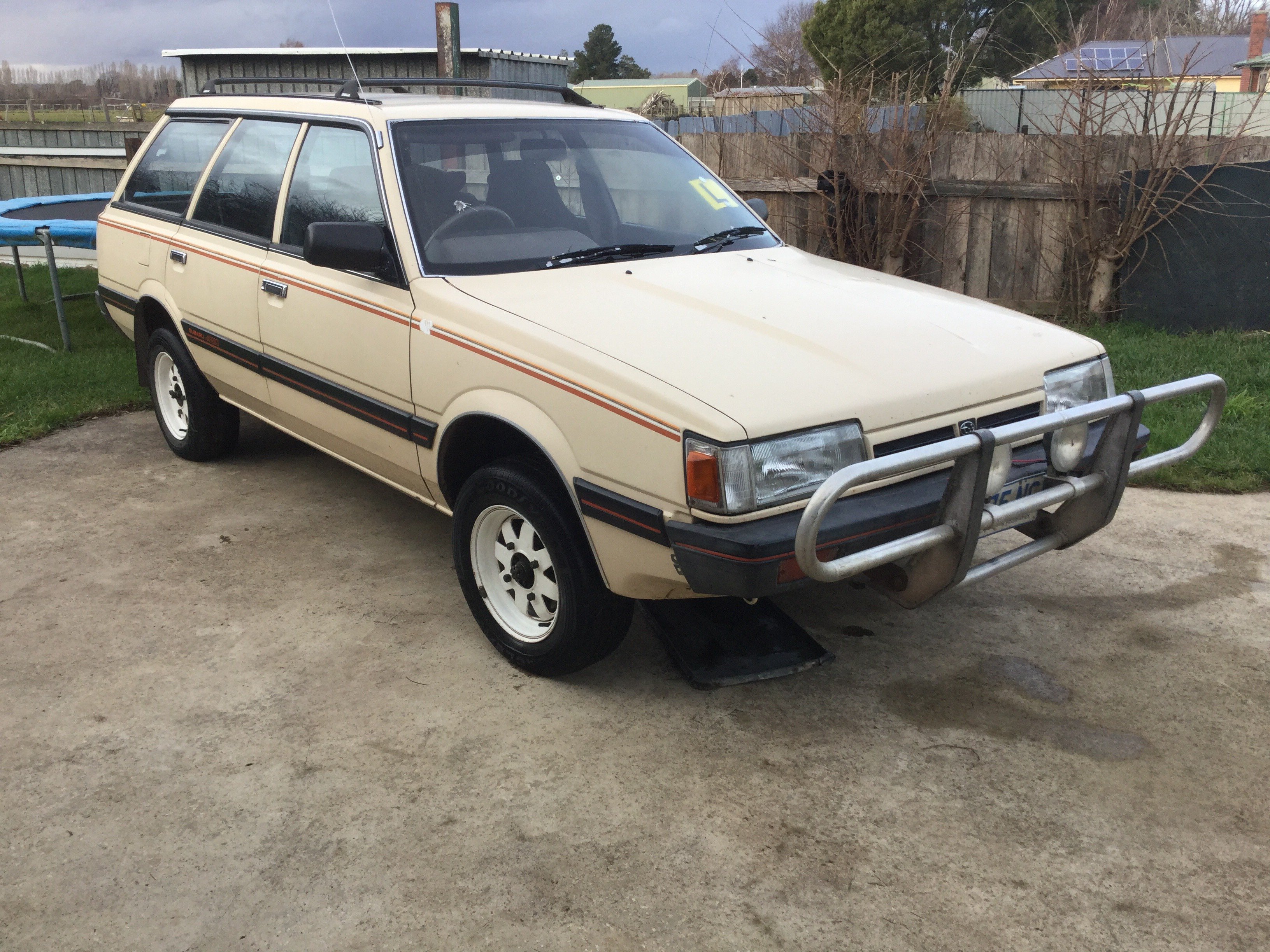4 вд универсал. Субару Леоне универсал 1988. Subaru Leone 1988. Субару Леоне 1987 универсал.