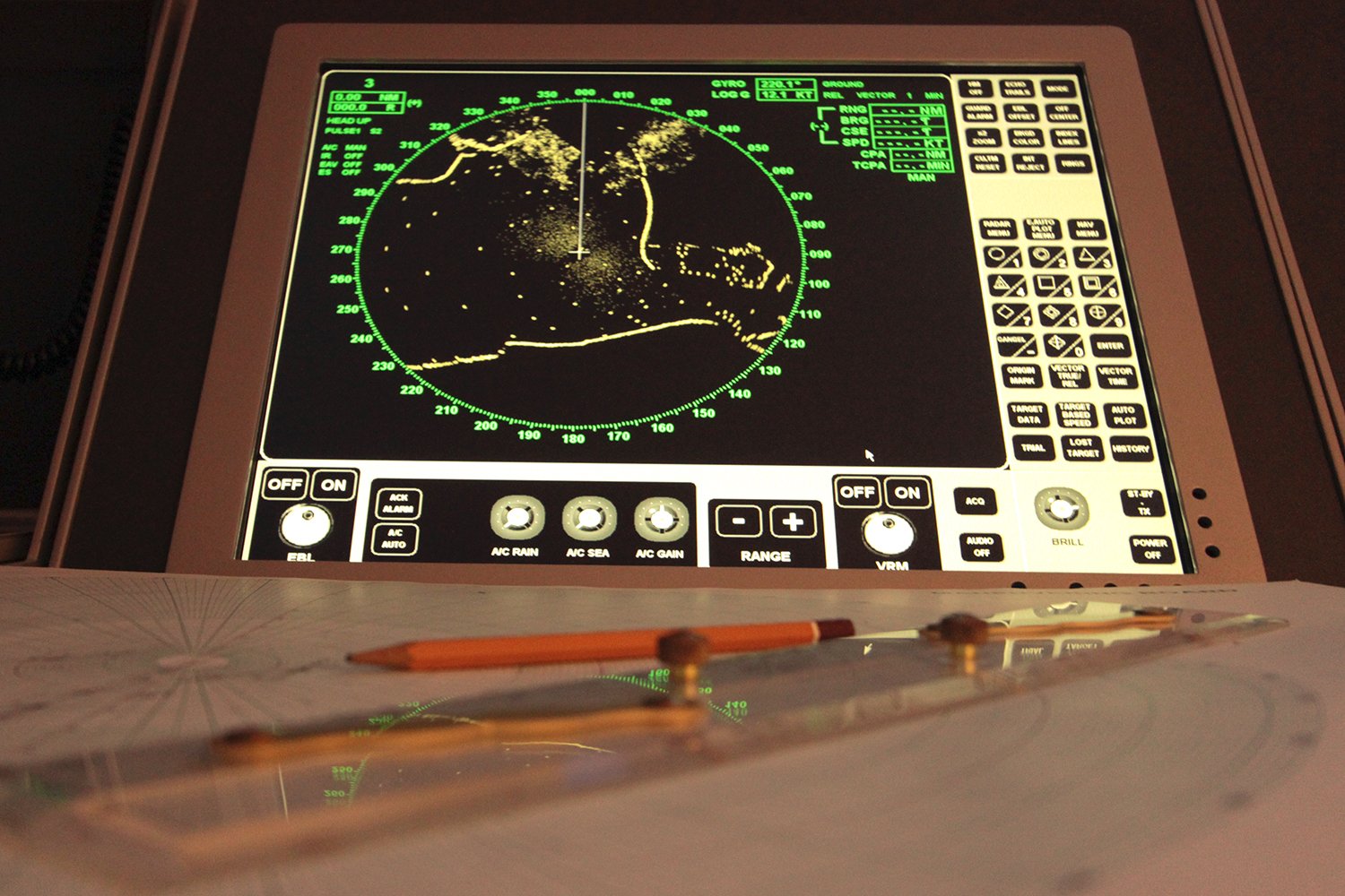 Ship radar. Экран радара РЛС 5н87. Тренажер Сарп/РЛС/ЭКНИС. Судовая навигационная РЛС JMA-5200mk2. Монитор судовой РЛС.