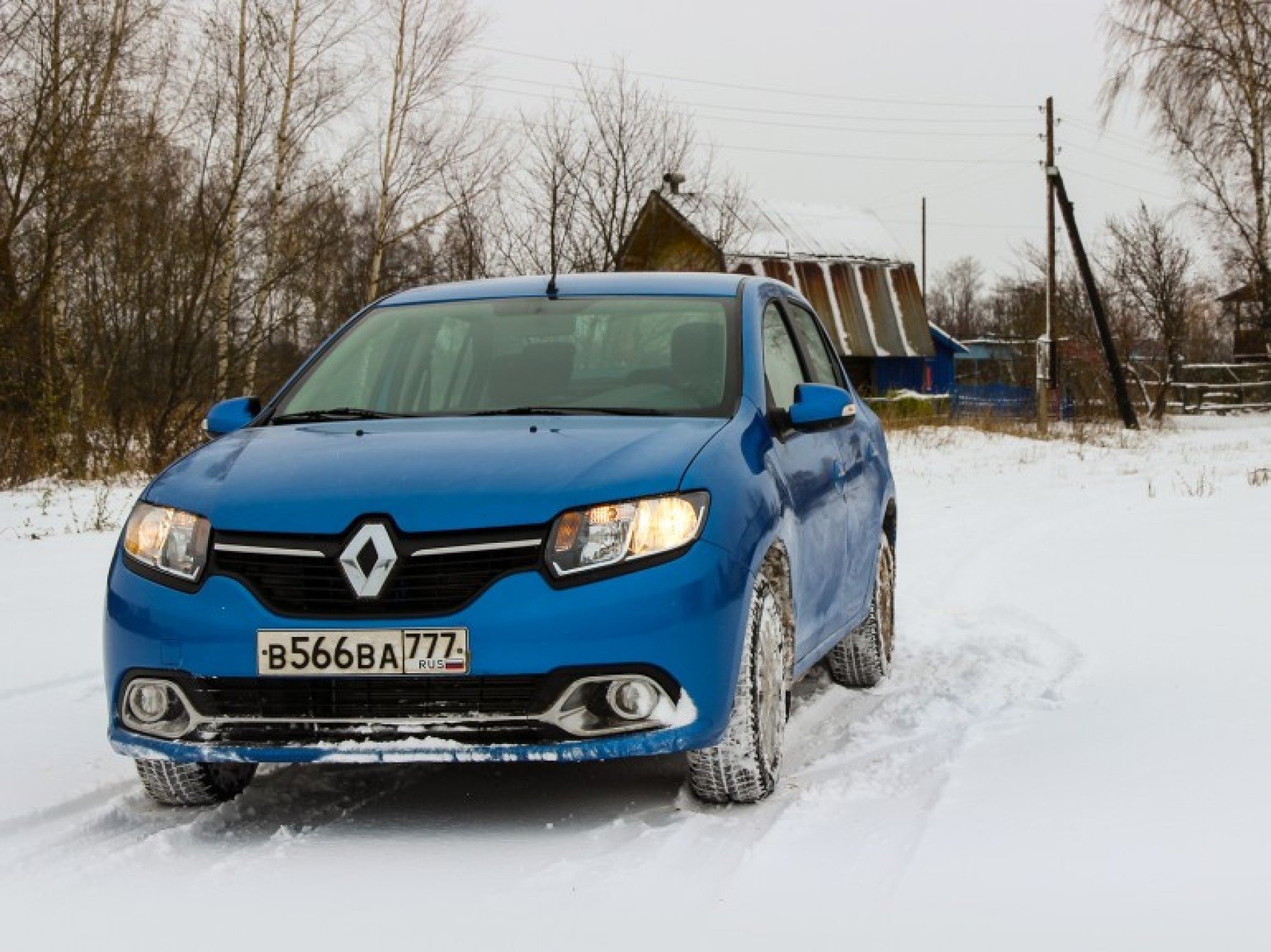 Рено логан с номерами. Renault Logan 2. Машина Рено Логан. Рено Логан 2.0. Рено Логан 2015.