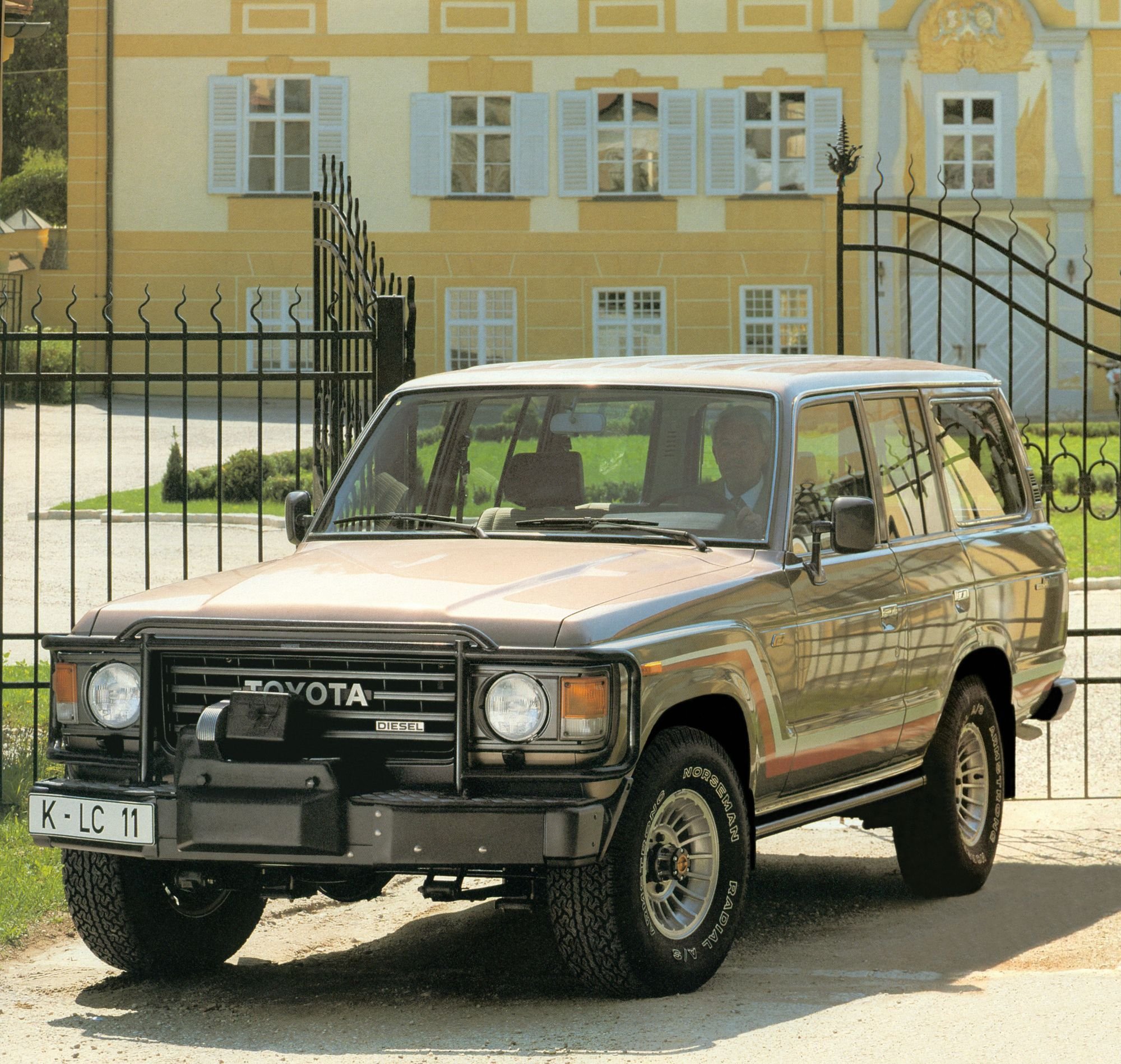 Toyota Land Cruiser 60