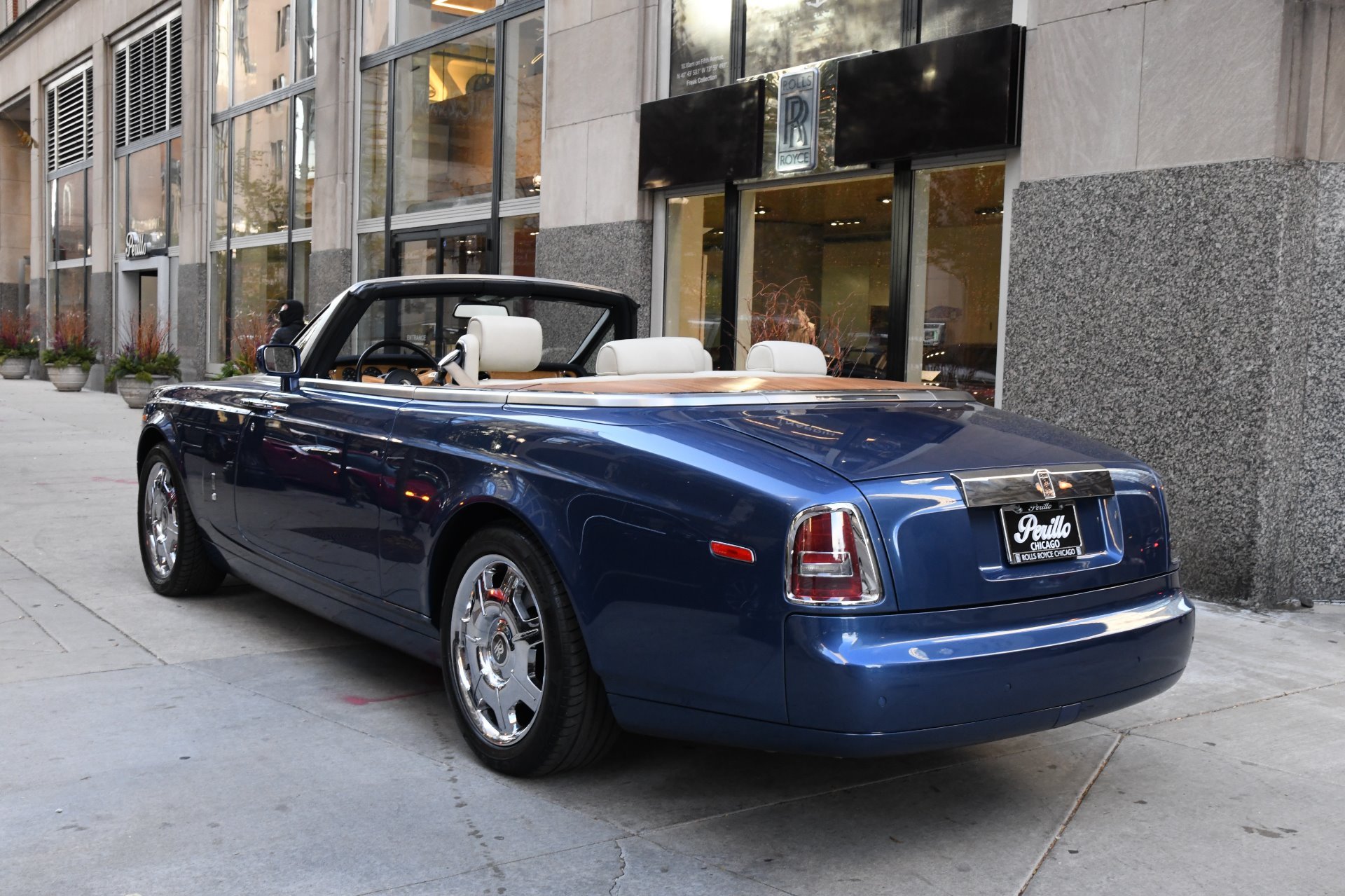 Роллс купе. Rolls Royce Phantom Drophead. Rolls Royce Phantom Coupe кабриолет. Rolls Royce Drophead Coupe. Роллс Ройс Phantom Drophead Coupe.