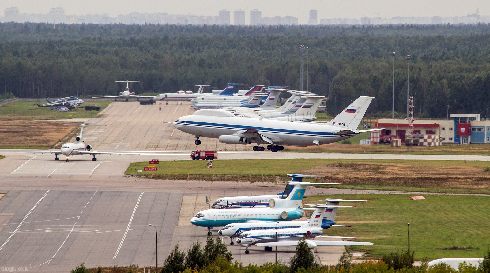 чкаловский аэродром в москве