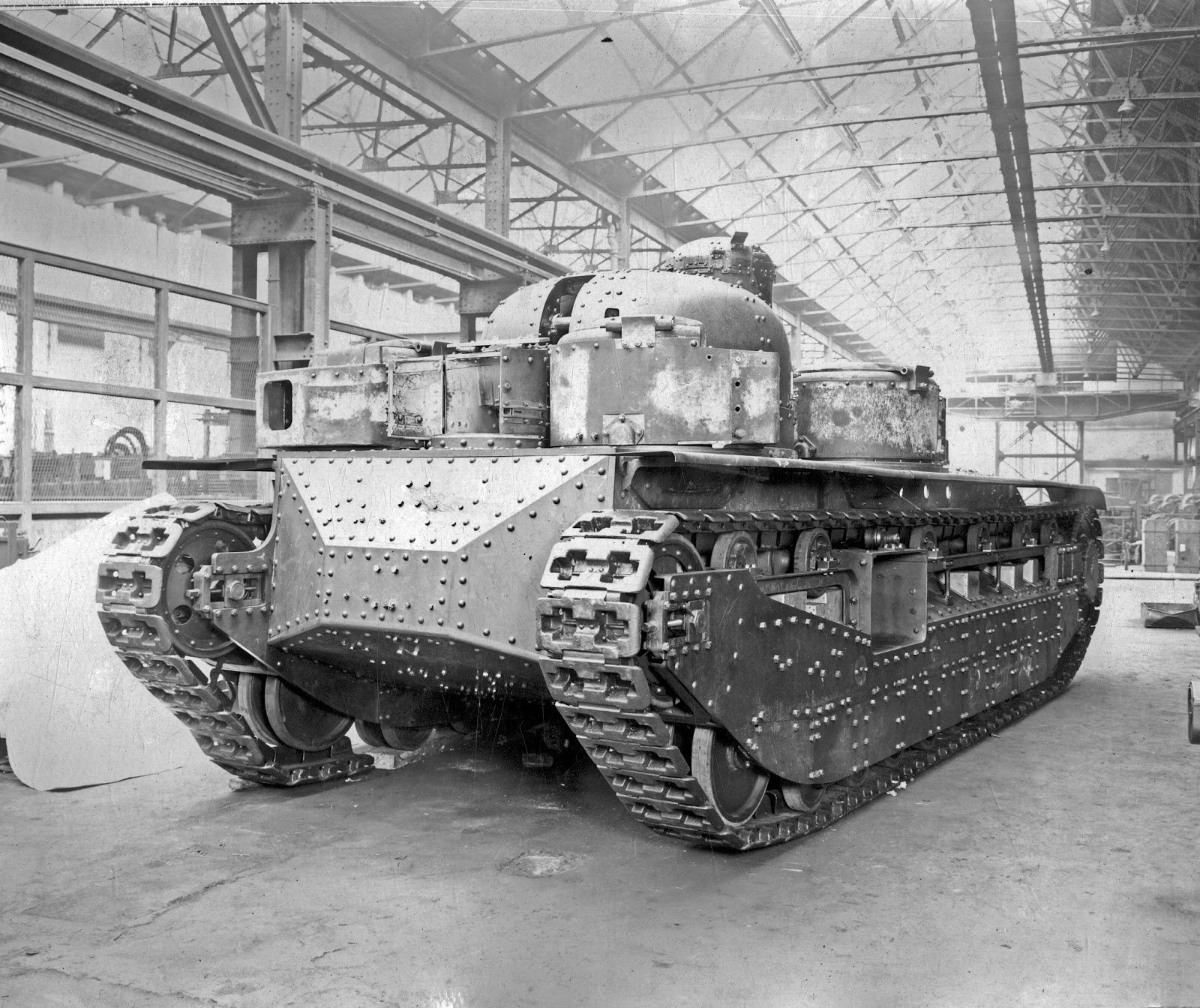 Первые тяжелые танки. Тяжелый танк a1e1 (independent). Vickers a1e1. Vickers a1e1 independent. Английский тяжелый танк а1е1 Индепендент.