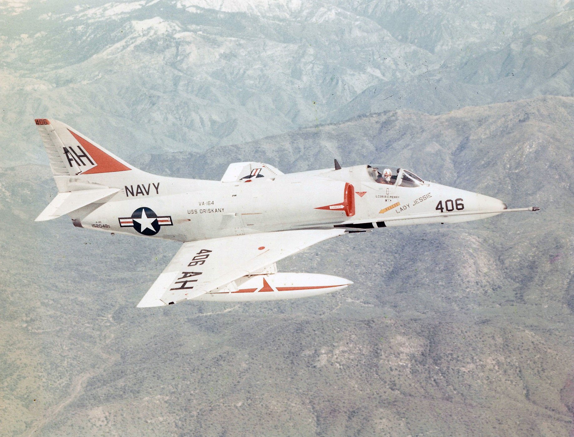 A 4 skyhawk