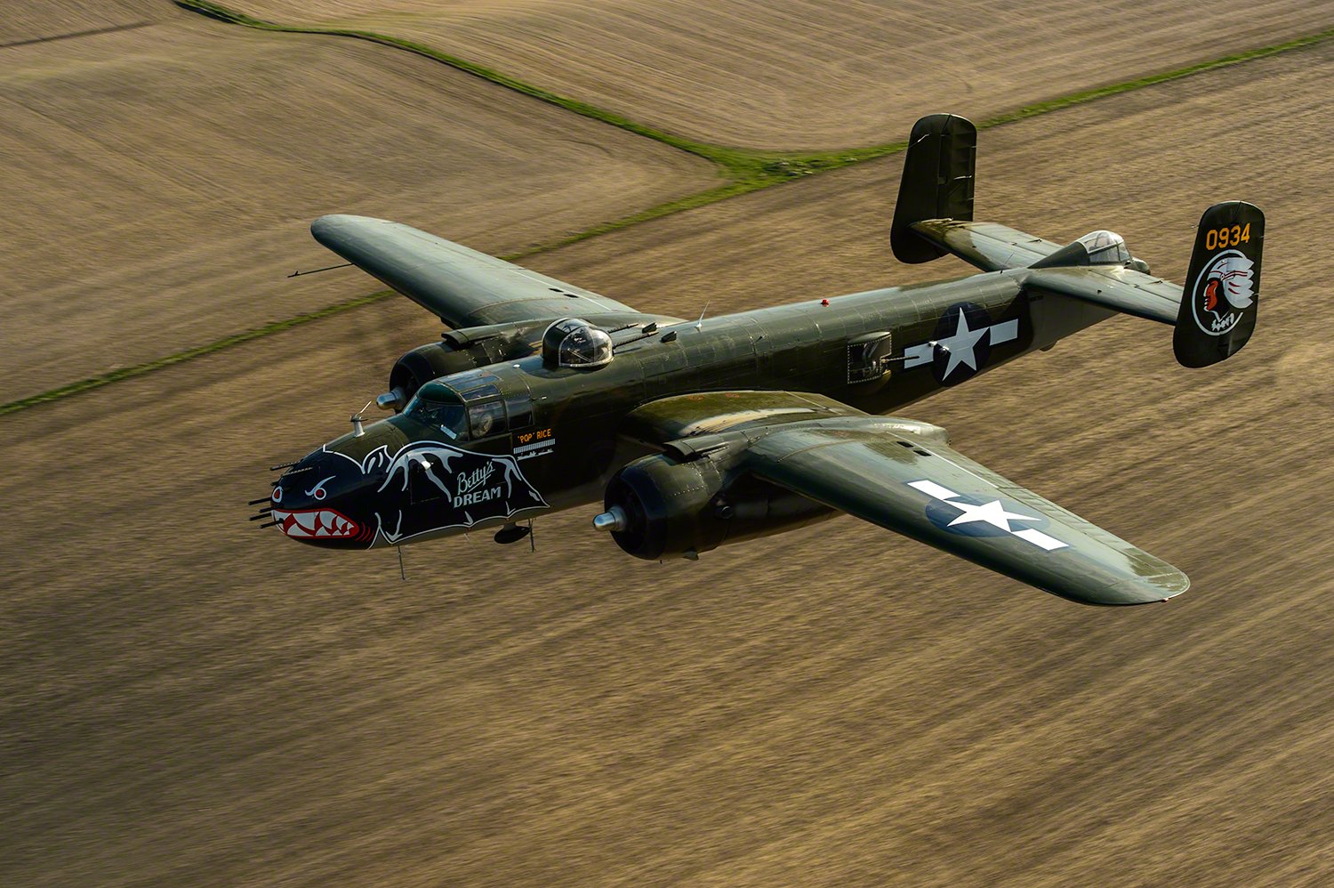 Б 25 3. B-25 Mitchell. B-25j. Бомбардировщик б-25 Митчелл. B-25 Bomber.