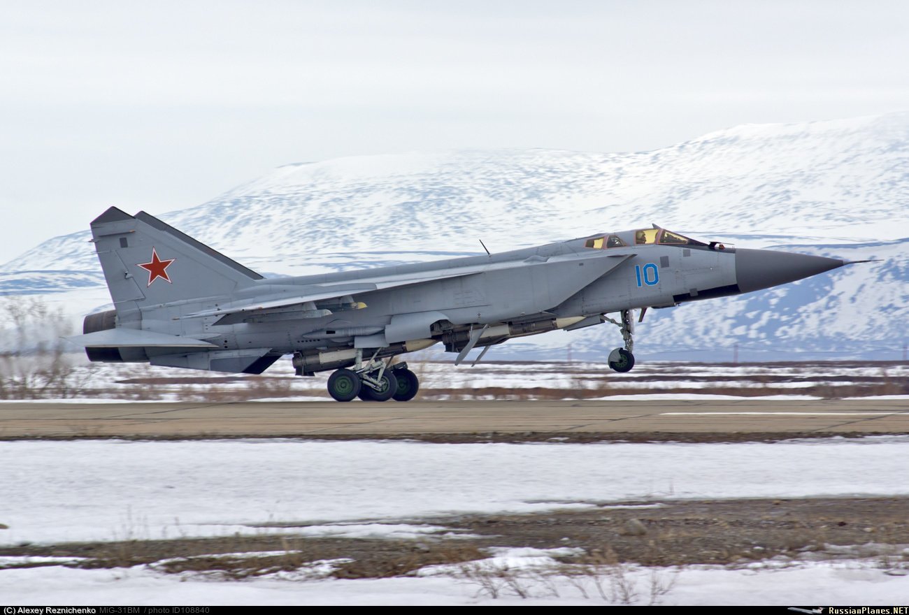 Самолеты мончегорска. Миг-31бм. Миг-31бм Мончегорск. Миг-31 Мончегорск. Миг 31.