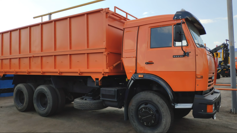 КАМАЗ 53215 самосвал сельхозник