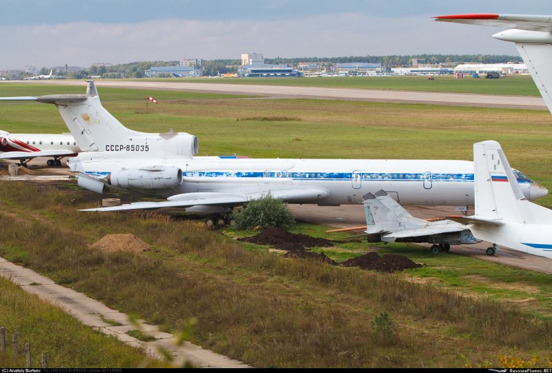 Самолет на водороде ту 155