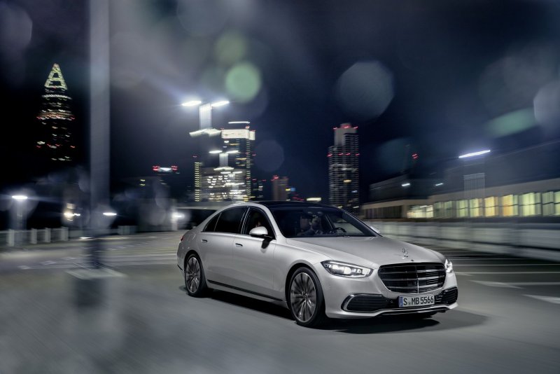 Мерседес Бенц w223