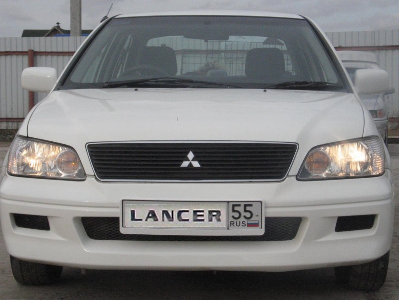 Mitsubishi Lancer 9 Cedia