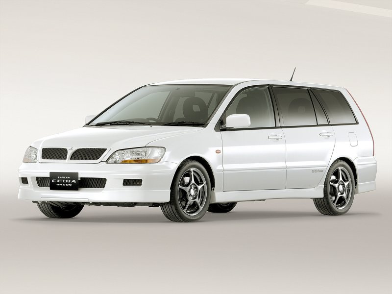 Mitsubishi Lancer Cedia 2001