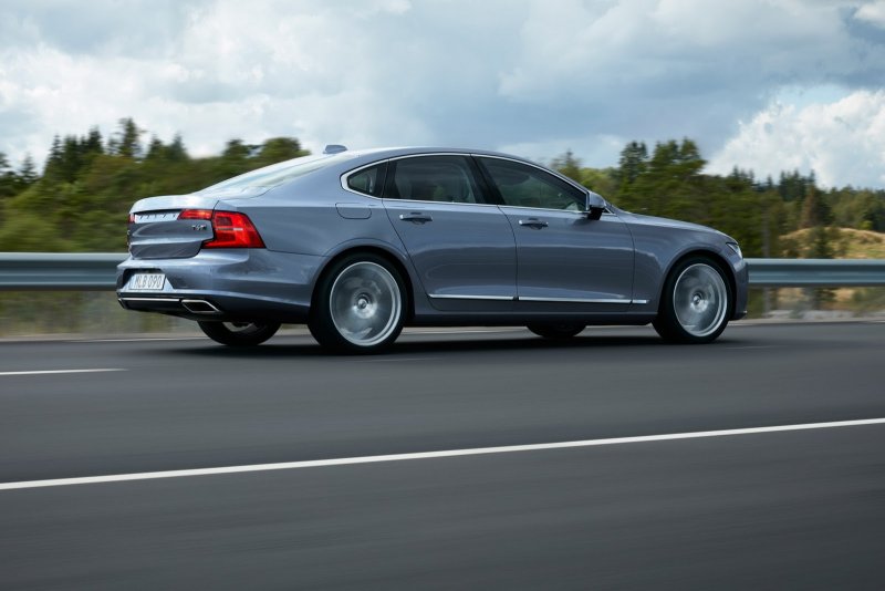 Volvo седан s90