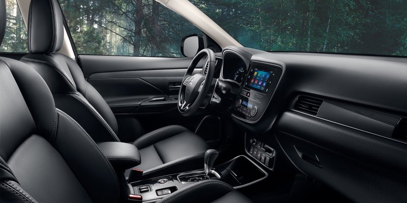 Mitsubishi Outlander 2020 салон