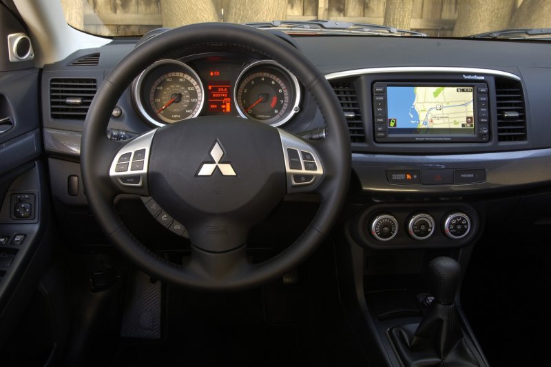 Mitsubishi Lancer 2008 салон