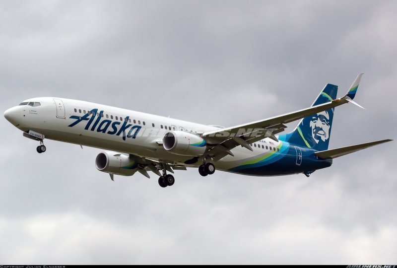 Alaska Airlines 737_900