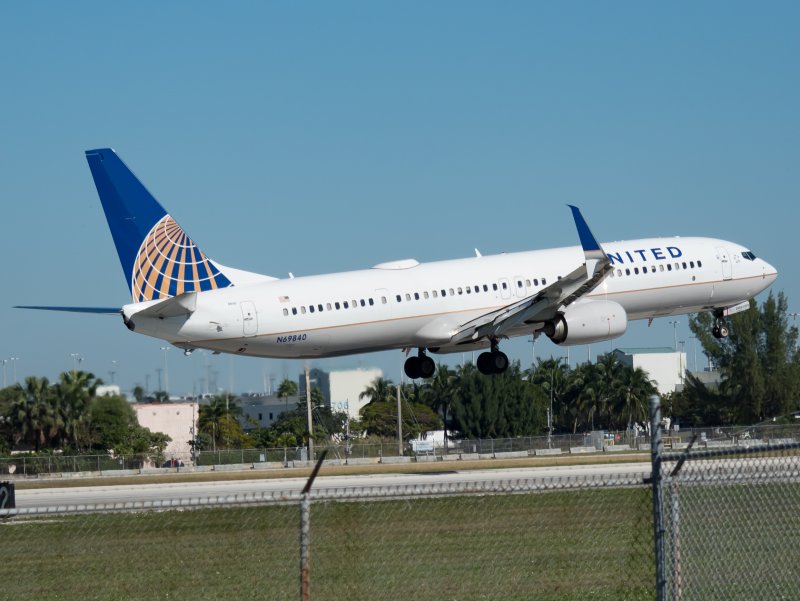Boeing 737-900 United Airlines