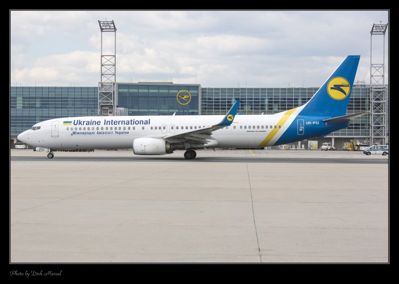Boeing 737-900 белый