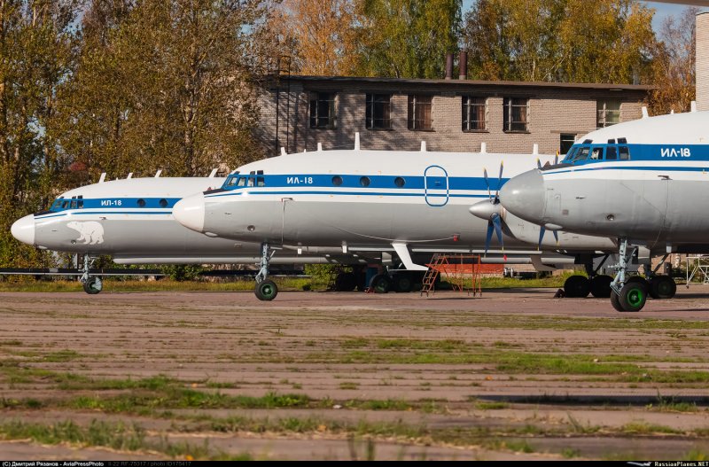 Семейство ил бомбардировщик