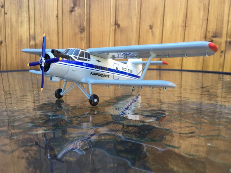 RC модель самолета ан2