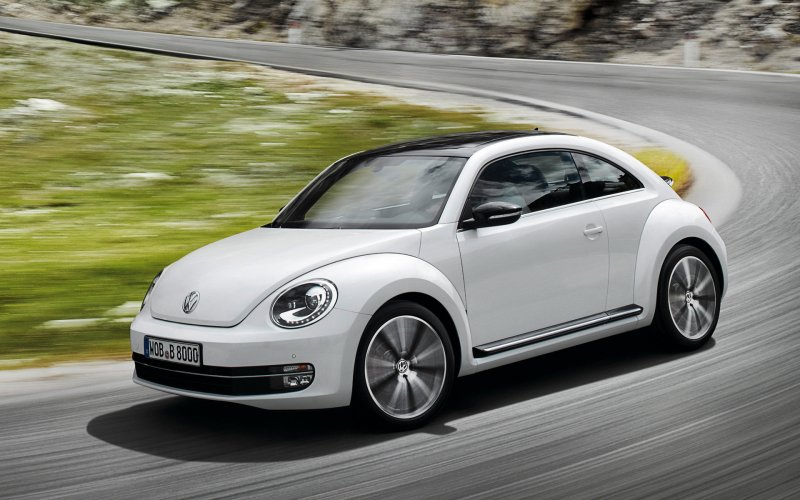Volkswagen Жук желтый