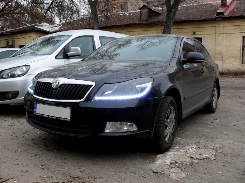 Шкода Октавия 2015 года без фона