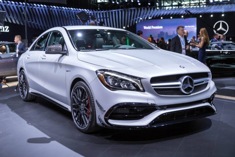 Mercedes Benz 2017