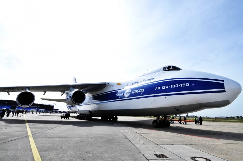 Самолет Мрия АН-225