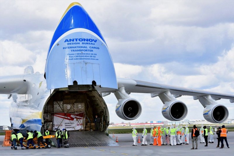 АН-225 Мрия грузовой отсек