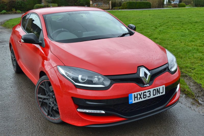 Рено Меган 2006 года фото красная