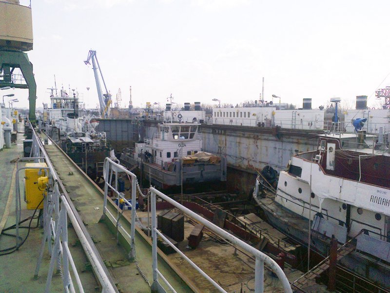 Плавдок 677